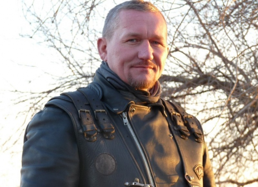 Мотоциклист Максим Безруков до сих пор не пришел в себя после аварии путепроводе 