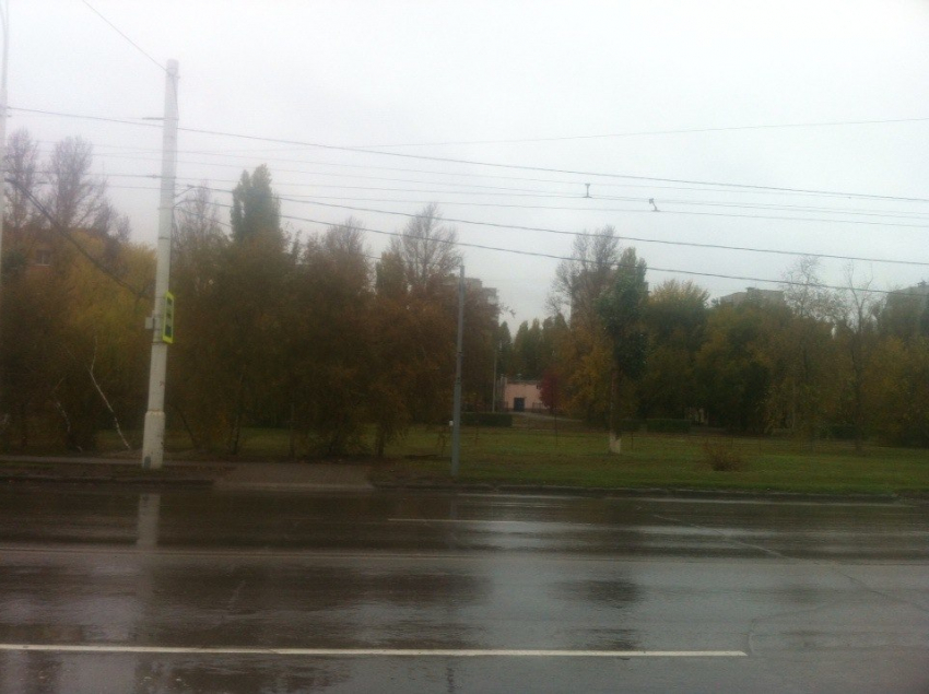 В Волгодонске устанавливают еще один светофор