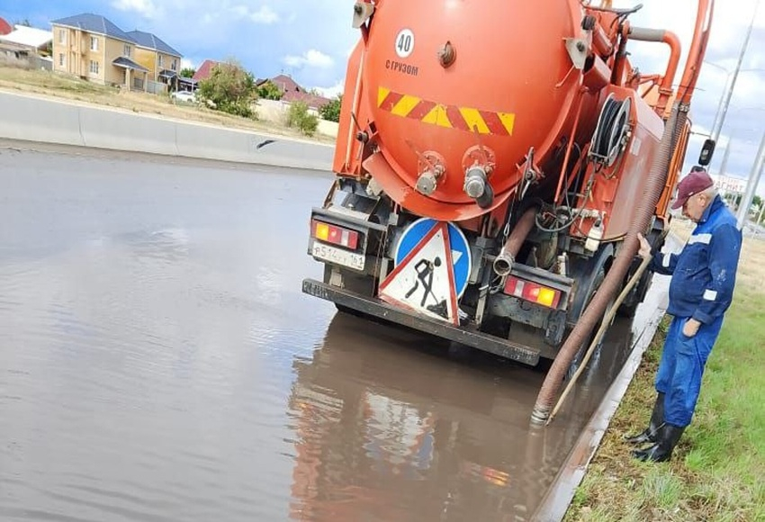 Власти Волгодонска продолжают ликвидировать последствия непогоды