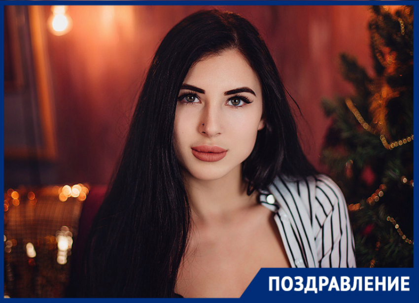 «Мисс Блокнот-2018» Милена Напреенко отмечает День рождения 