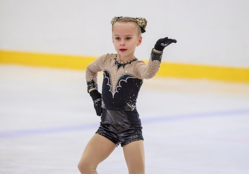 7-летняя уроженка Волгодонска Олеся Агафонова мечтает стать олимпийской чемпионкой по фигурному катанию 