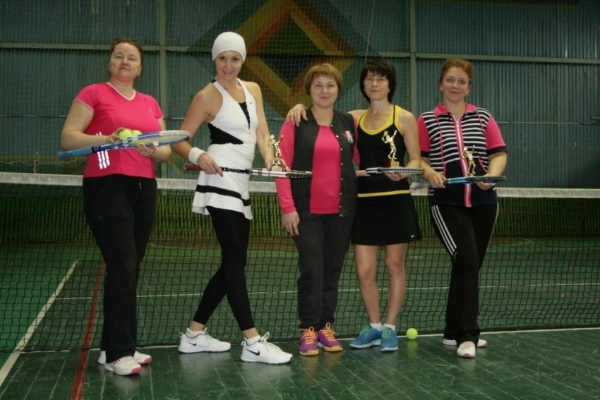 Любители тенниса встретились на рождественском турнире в Волгодонске 
