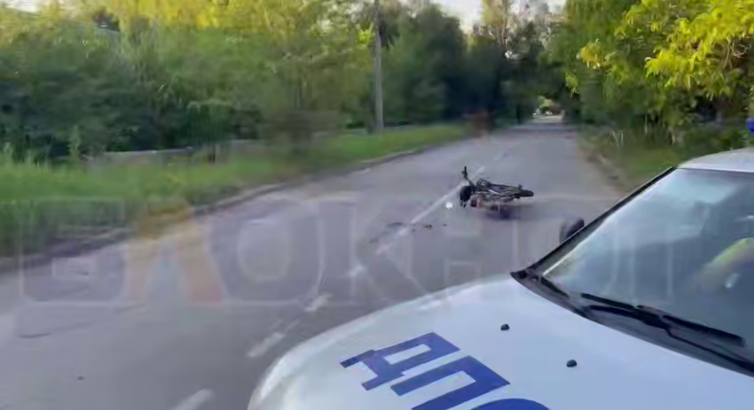 Пожилой мужчина разогнался на электровелосипеде и разбился насмерть: подробности смертельного ДТП на Химиков