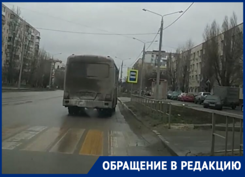 «Скоро завалится набок»: волгодонцы о состоянии маршруток ростовского перевозчика 