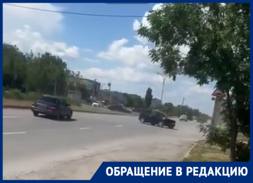 «Чикаго по-волгодонски»: волгодонец сообщил о машинах с чёрными лентами, которые едва не спровоцировали ДТП