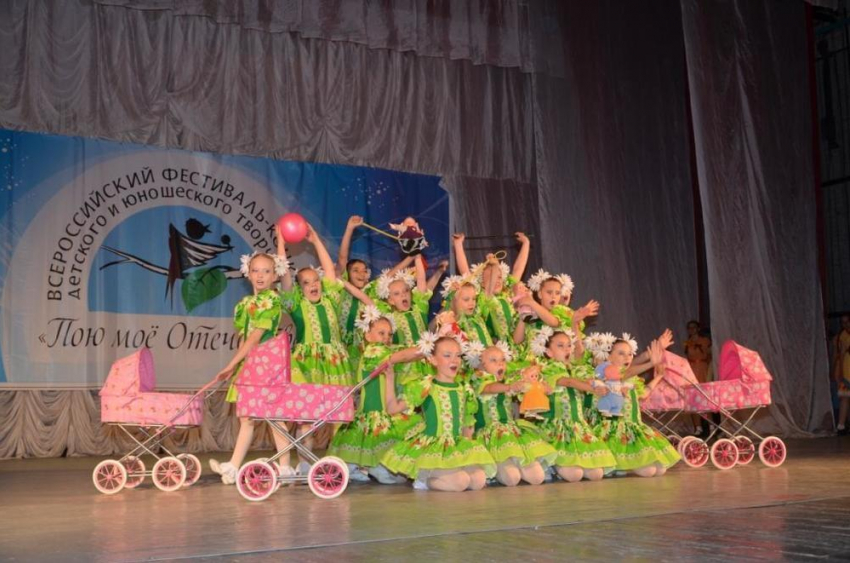 Танцевальные коллективы Волгодонска признаны лучшими на фестивале «Пою мое Отечество».