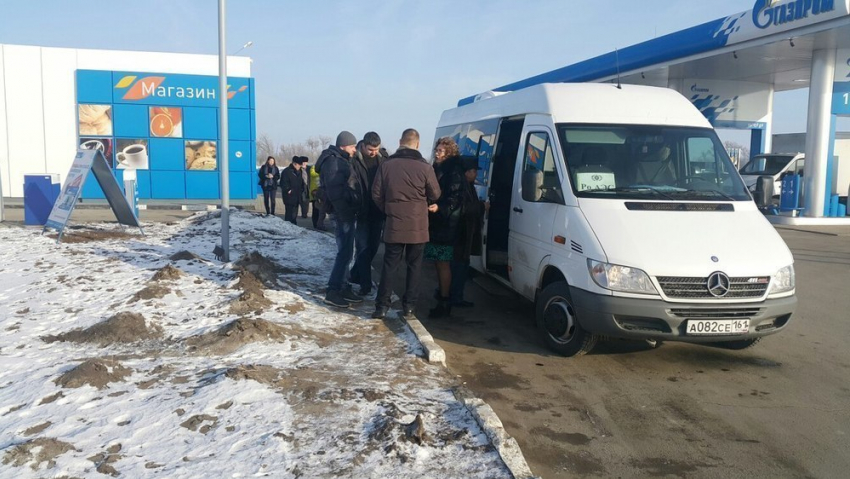Два депутата, общественники и СМИ отправились на экскурсию в таганрогский «Мармелад»