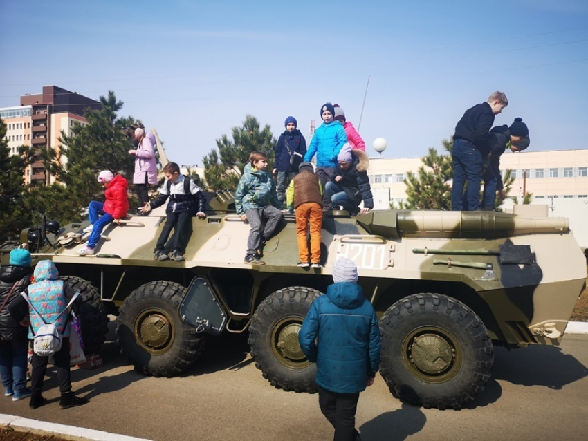 360 волгодонских школьников провели весенние каникулы в приходящих лагерях 