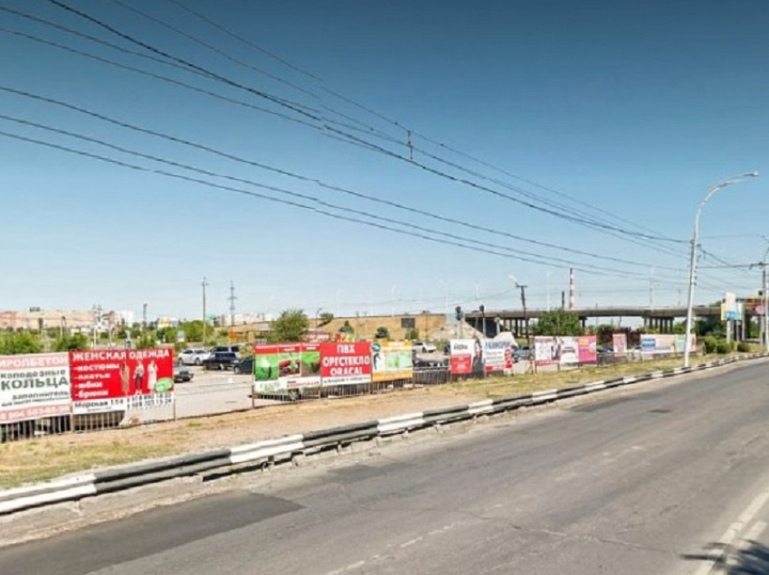 Рядом со сквером «Дубравушка» и на месте автостоянки на Морской в ЮЗР могут построить магазины