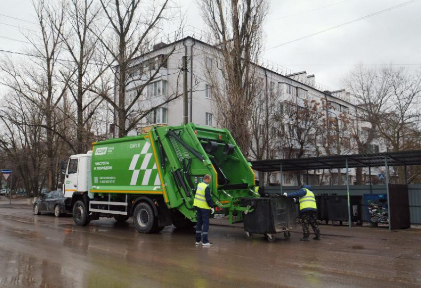 В старой части Волгодонска курсируют новые мусоровозы