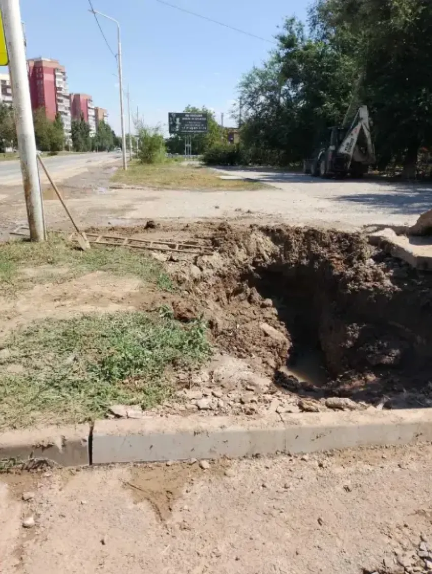 Меньше чем за 5 часов был устранен порыв на улице Степной в Волгодонске