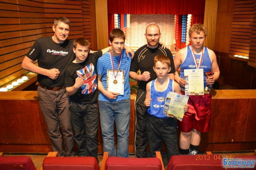 Морозовские боксеры успешно выступили в Ленинградской области