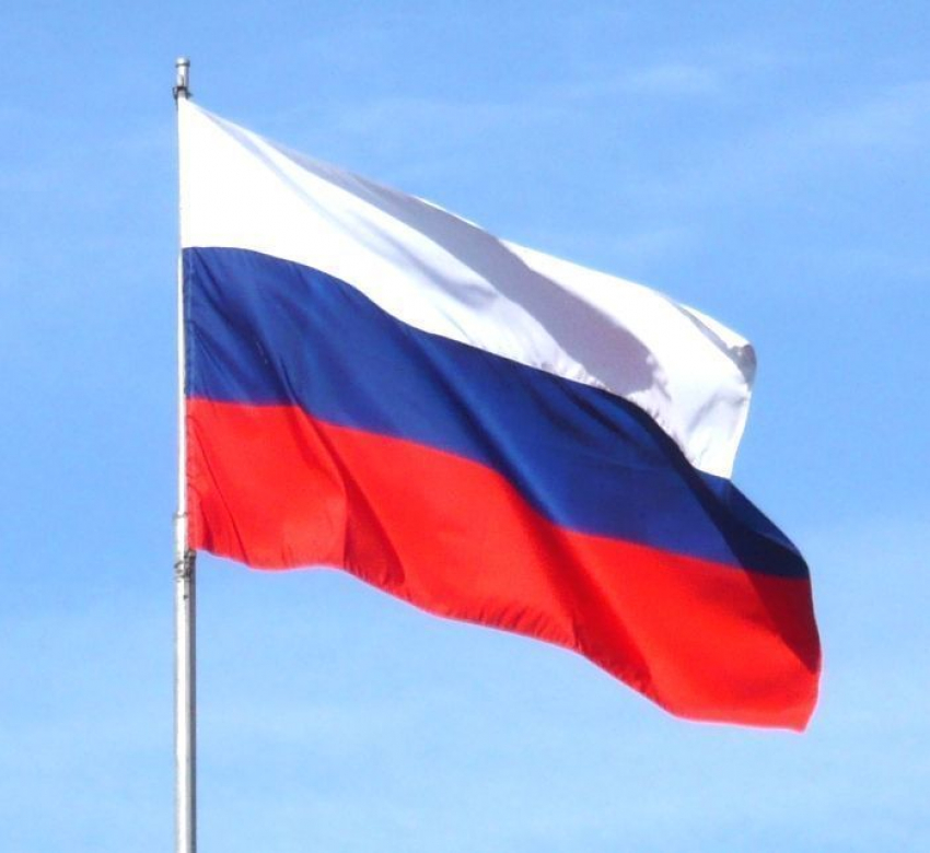 Городские власти просят волгодонцев украсить здания российским триколором 