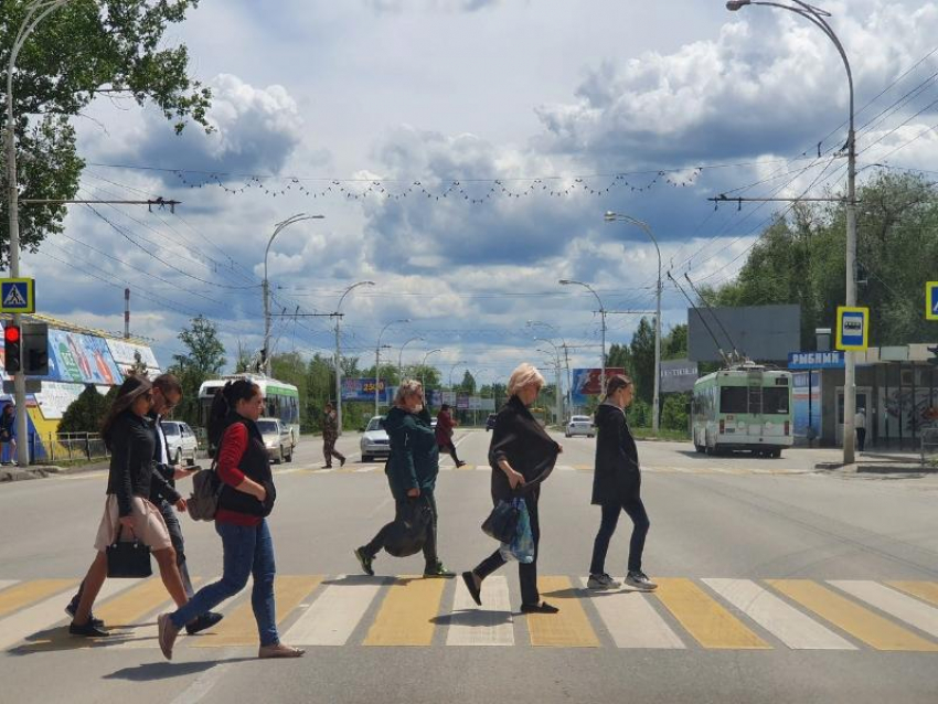 Соблюдают ли пешеходы правила дорожного движения проверит ГИБДД Волгодонска 