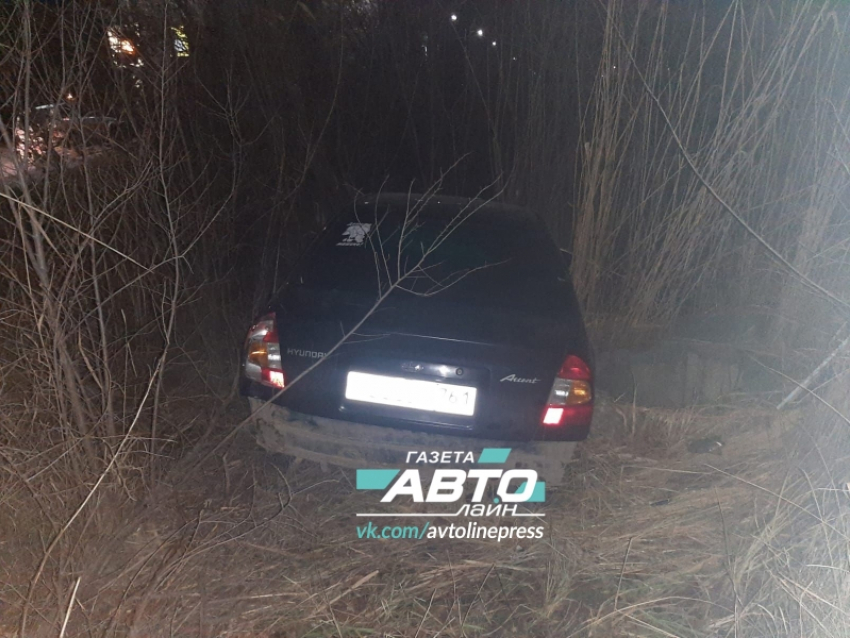Пьяный водитель врезался в столб и вылетел с дороги на Жуковском шоссе