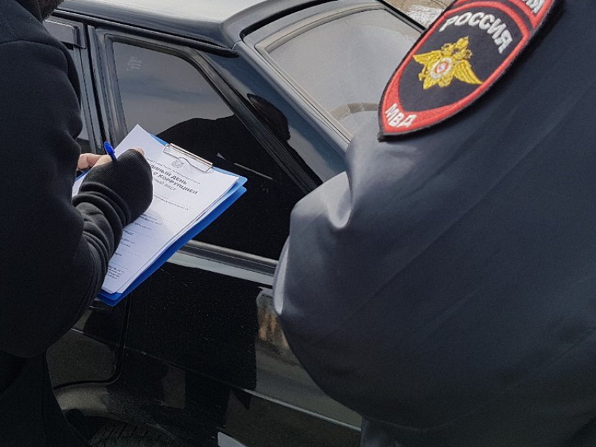 Купившему за 40 000 рублей права водителю вынесли приговор в Волгодонске