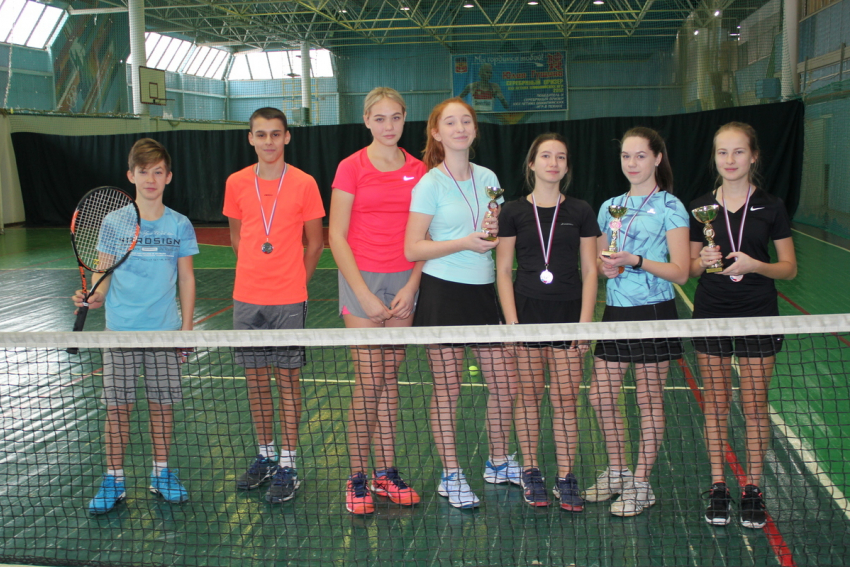 Определились победители и призеры зимнего чемпионата и первенства Волгодонска по теннису