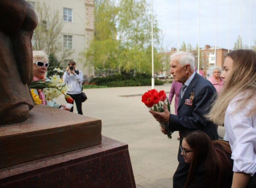 Волгодонцы почтили память замученных в годы Великой Отечественной войны жертв нацистов 