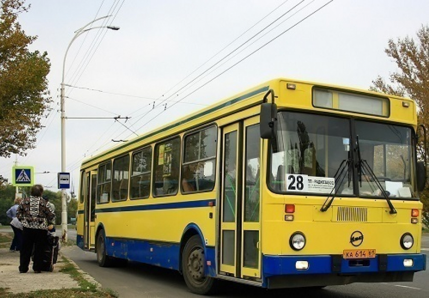 С понедельника дачные автобусы в Волгодонске будут ходить по новому расписанию