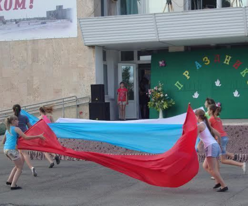 Дубовчане отметили День России - народное гулянье в селе не прекращалось до позднего вечера