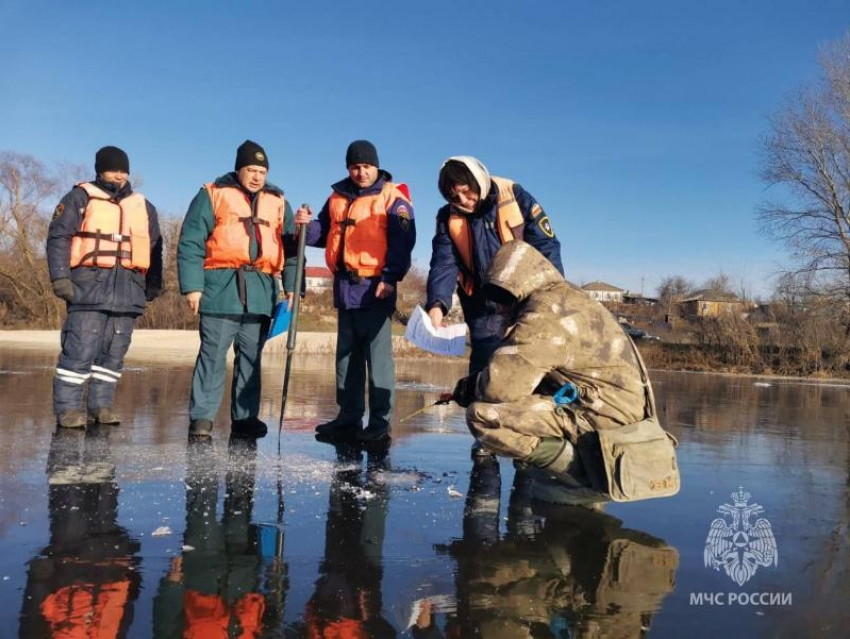 Спасатели предупредили волгодонцев об опасности тонкого льда