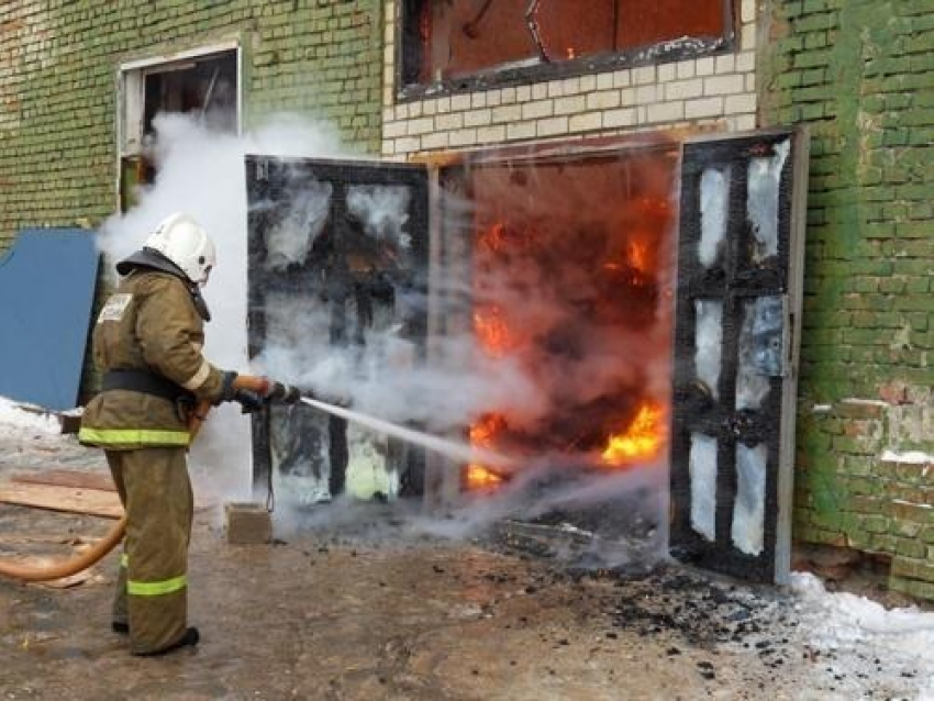 Малярный цех сгорел в Волгодонске
