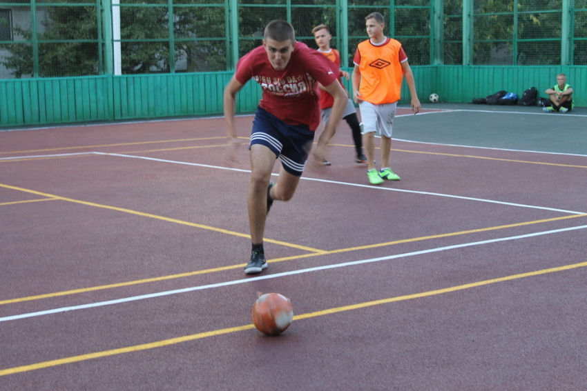 Волгодонским ребятам со двора дали шанс стать профессиональными футболистами
