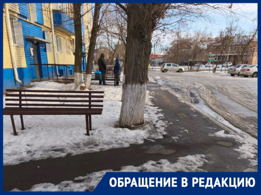 «Урны срезали, несите мусор куда хотите»: жители дома на Степной, 151 остались без жбанов для отходов