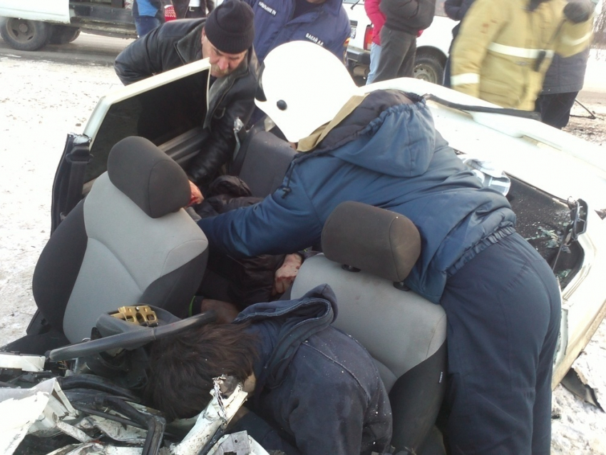 На автодороге Морозовск-Волгодонск произошло смертельное ДТП