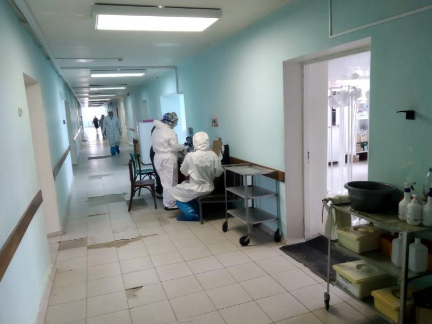 12 новых пациентов поступили в ковидный госпиталь за последние сутки 