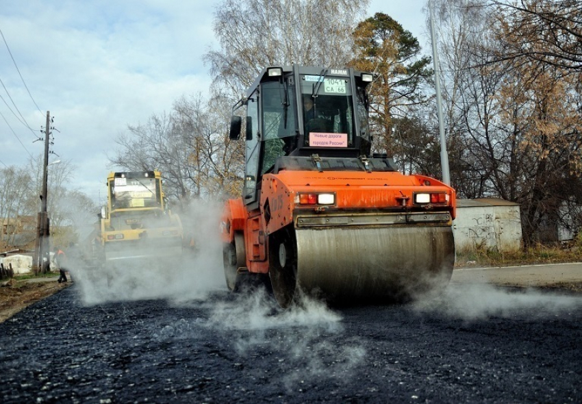 Дорожные службы починят сельские дороги в Волгодонском и Зимовниковском районах до августа 