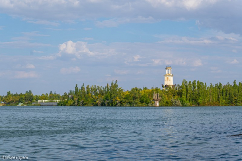 Очень крепкий ветер может омрачить первый рабочий день сентября