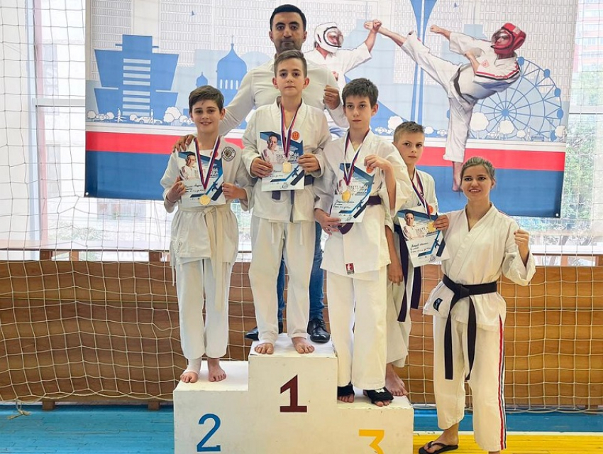 Маленькие спортсмены из Волгодонска одержали внушительную победу на чемпионате по «жесткому» каратэ