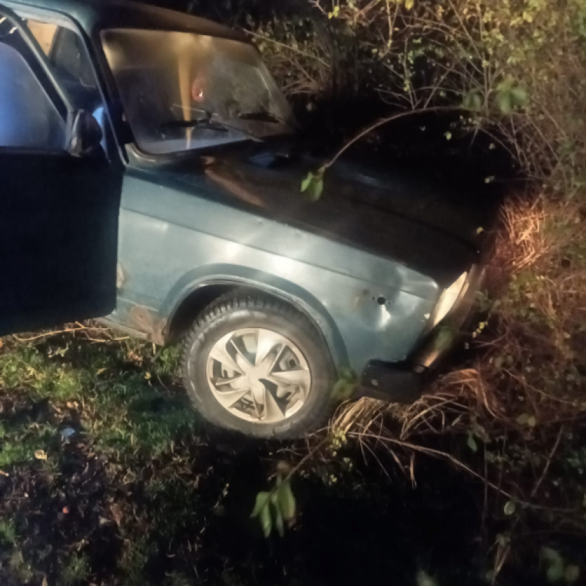 Подросток угнал машину в Волгодонском районе, чтобы подвезти друга