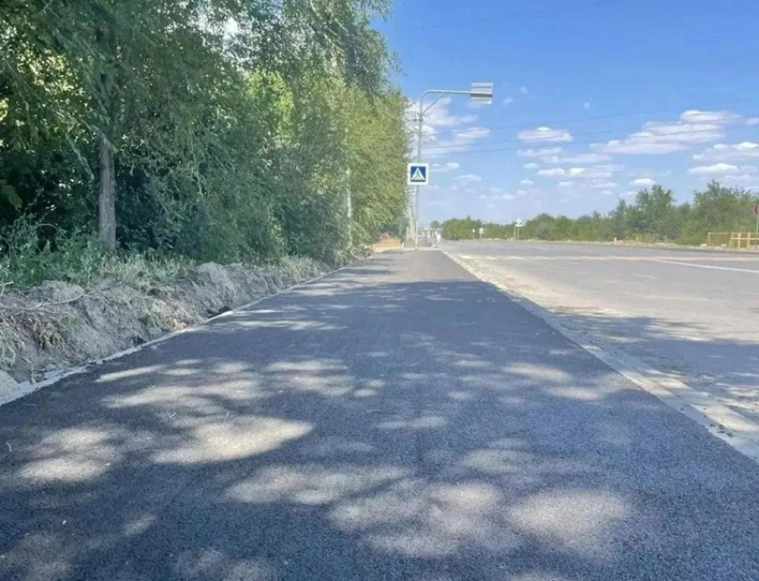 В Красном Яре завершился ремонт тротуара вдоль улицы Железнодорожной