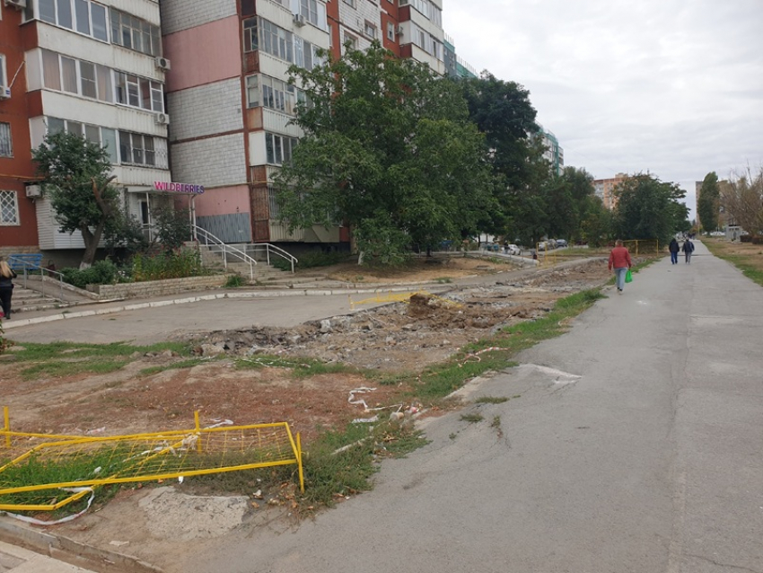 У Водоканала дошли руки до благоустройства канализационного раскопа на Кошевого