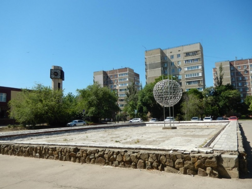 В Волгодонске собираются восстановить заброшенный фонтан у школы №11