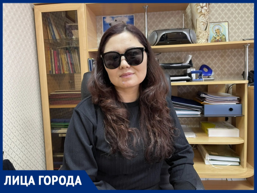Несломленная тьмой: ослепшая мать троих детей стала лидером незрячих Волгодонска
