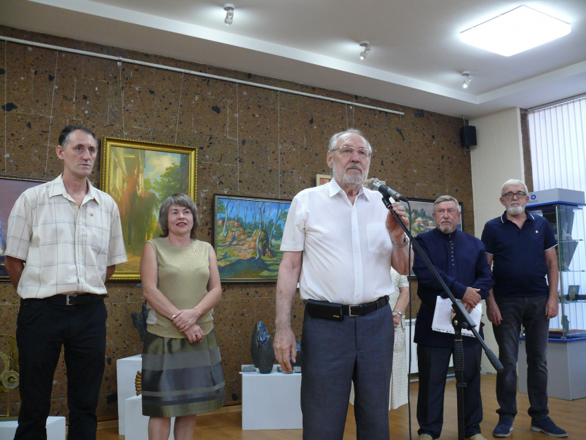 Картины из Волгодонска вызвали одобрение на выставке в Ростове 
