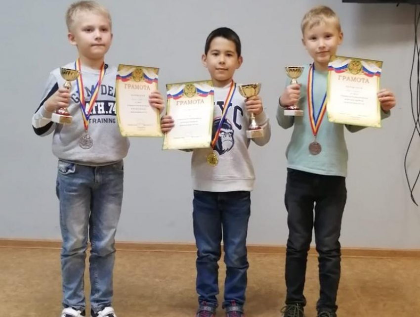 Юные шахматисты из Волгодонска достойно представили город на Первенстве региона 