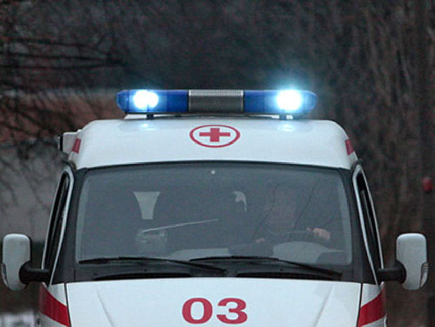 Два человека погибли и двое пострадали в лобовом ДТП недалеко от Морозовска 