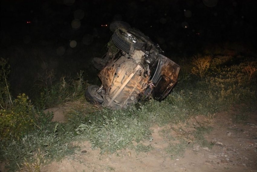 На трассе под Цимлянском перевернулся «Nissan X-Trail» - один человек погиб, двое в крайне тяжелом состоянии