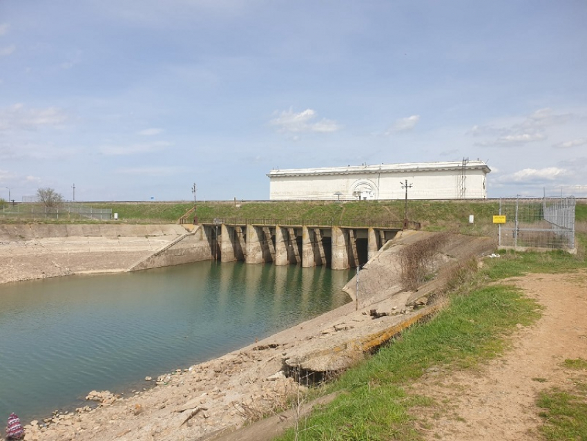 Труп мужчины обнаружили в водах оросительного канала в Волгодонске