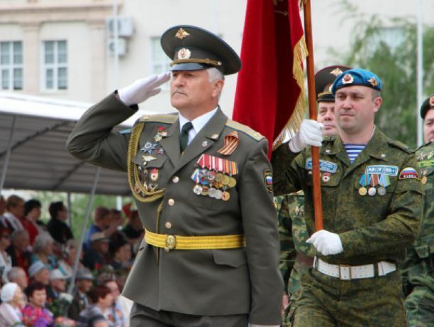 Видеоверсия главного парада в честь 73-летия Победы в Волгодонске