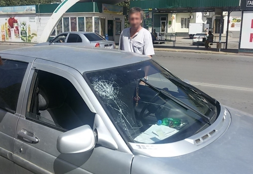 Сбитый на улице Горького в Волгодонске подросток сказал, что очень спешит, и убежал с места ДТП