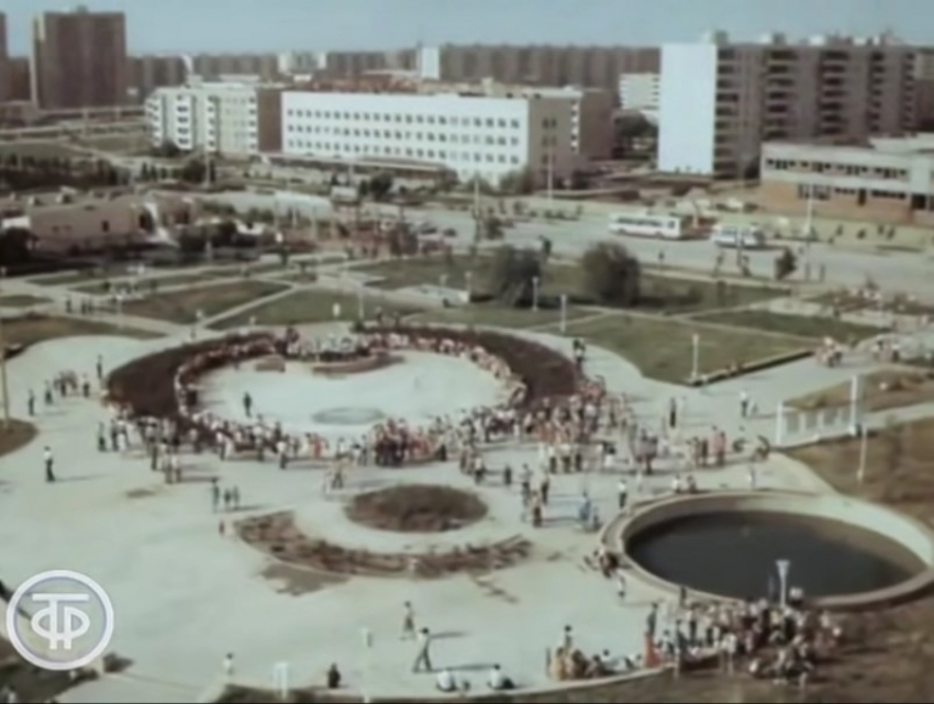 «Мечтаю о том, чтобы город стал большим культурным центром»: каким представляли Волгодонск в будущем советские школьники