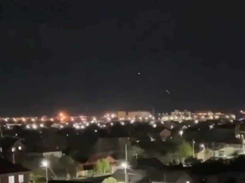 Светящийся НЛО завис над новым мостом в Волгодонске,- очевидцы