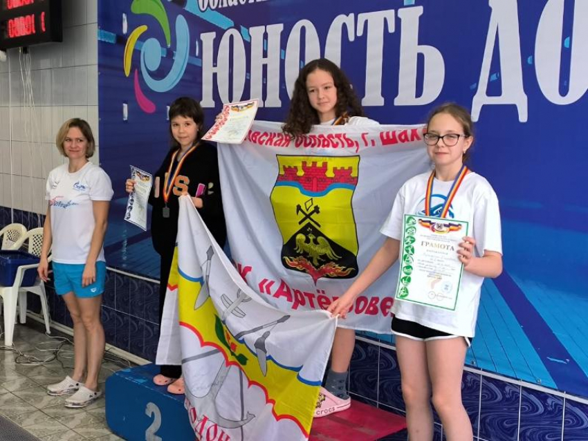 Областные соревнования по плаванию собрали сильнейших пловцов региона в Волгодонске 