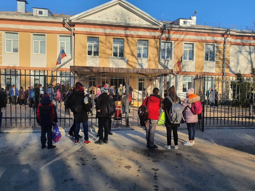 Опасных предметов в школах Волгодонска не обнаружено