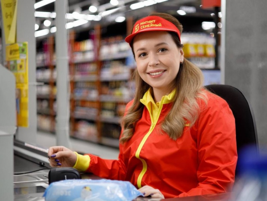 Где в Волгодонске требуются дворники, машинист погрузчика и продавцы 